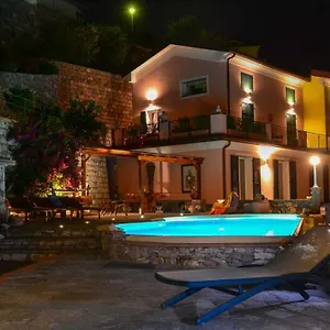 Lice Verici Villa